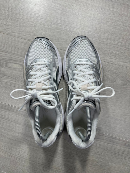 ASICS Gel-Kayano 14 White Graphite Grey Size 5.5 U.K. - 1203A537-110 Running trainer shoes