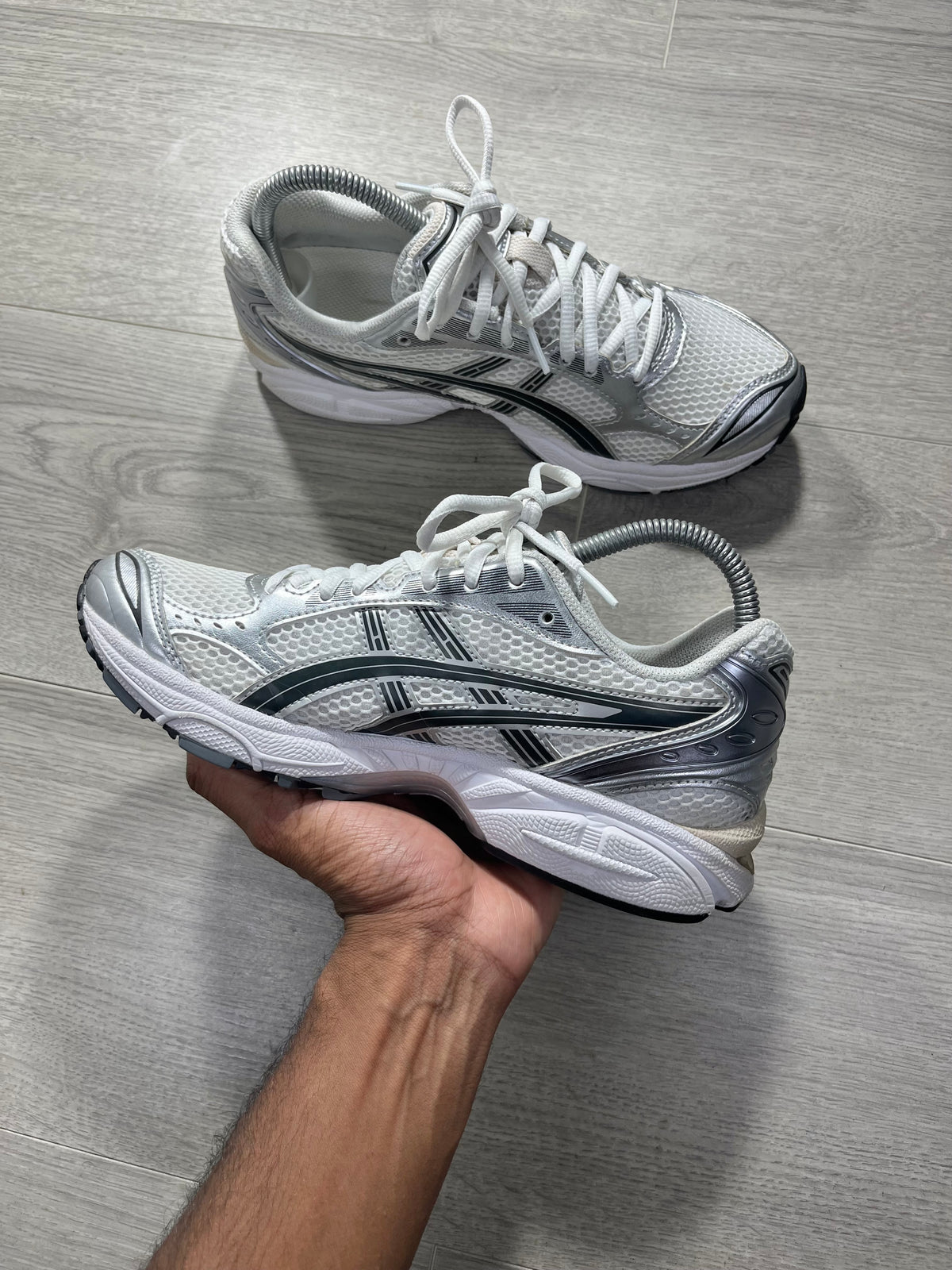ASICS Gel-Kayano 14 White Graphite Grey Size 5.5 U.K. - 1203A537-110 Running trainer shoes