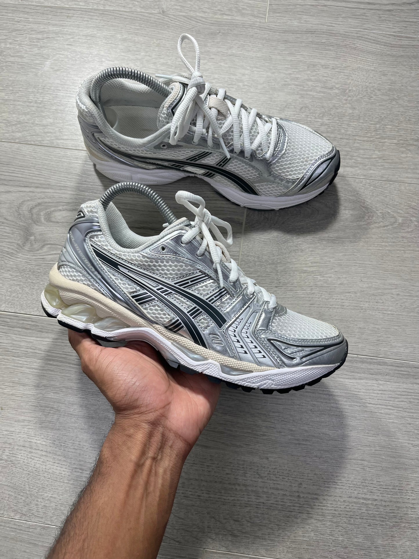 ASICS Gel-Kayano 14 White Graphite Grey Size 5.5 U.K. - 1203A537-110 Running trainer shoes