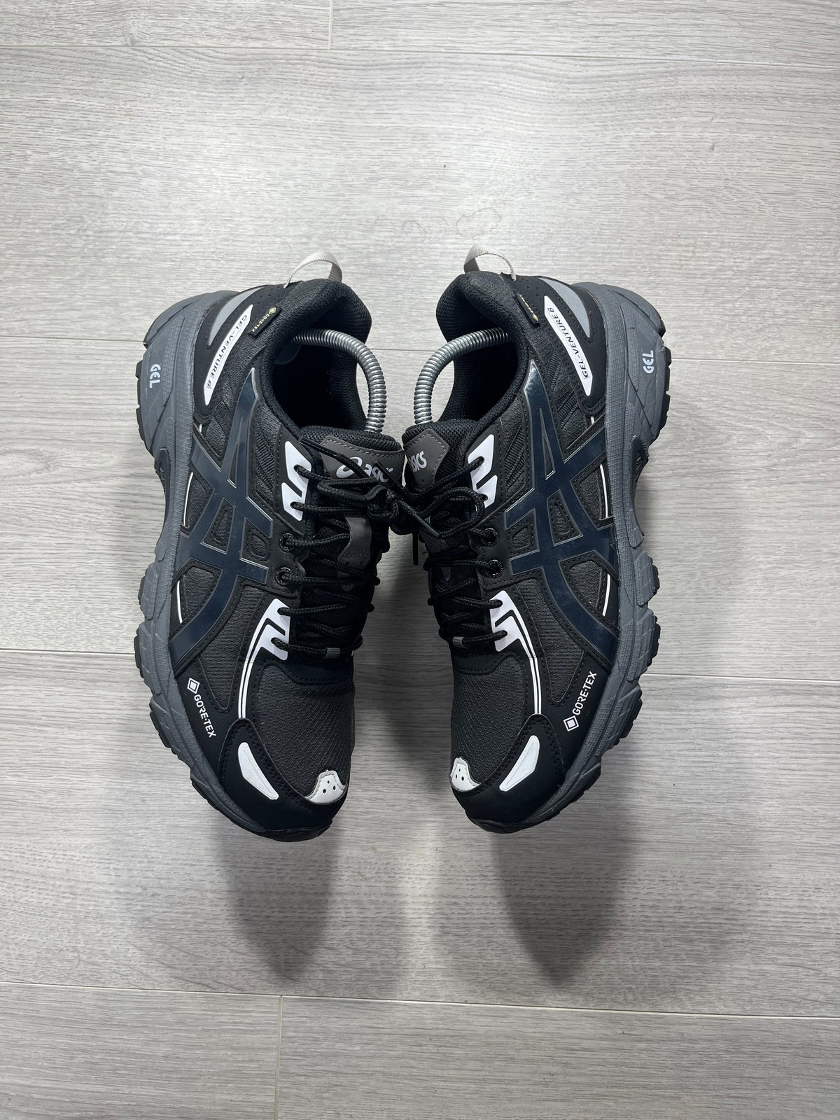 ASICS Gel-Venture 6 Gore-Tex Obsidian Grey - 1203A560-021 - Size 8.5 U.K. Trainer shoes