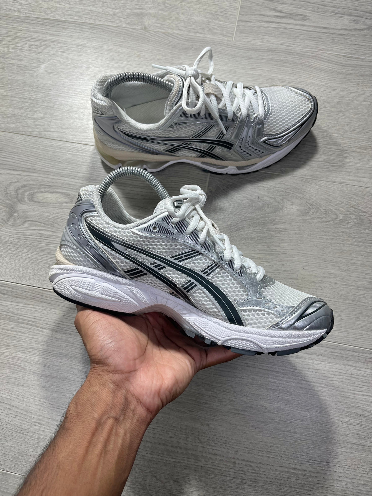 ASICS Gel-Kayano 14 White Graphite Grey Size 5.5 U.K. - 1203A537-110 Running trainer shoes