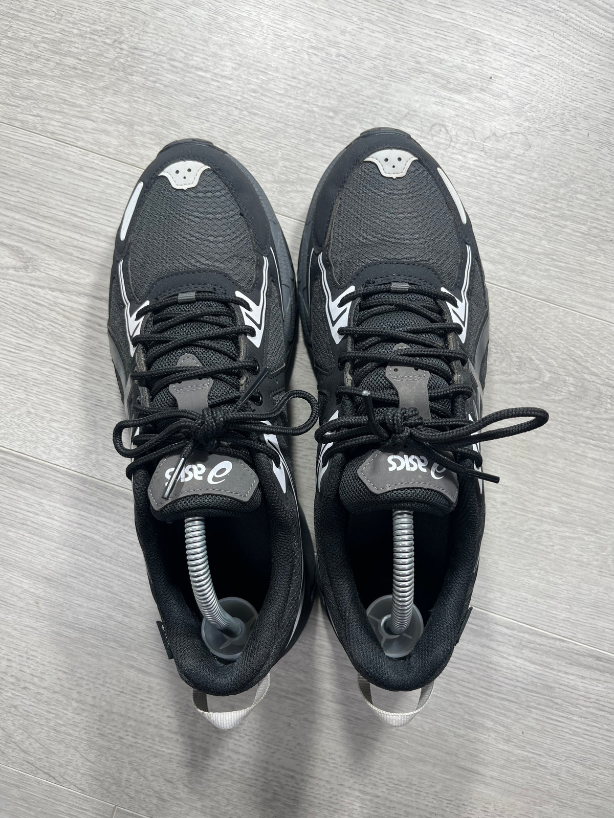 ASICS Gel-Venture 6 Gore-Tex Obsidian Grey - 1203A560-021 - Size 8.5 U.K. Trainer shoes