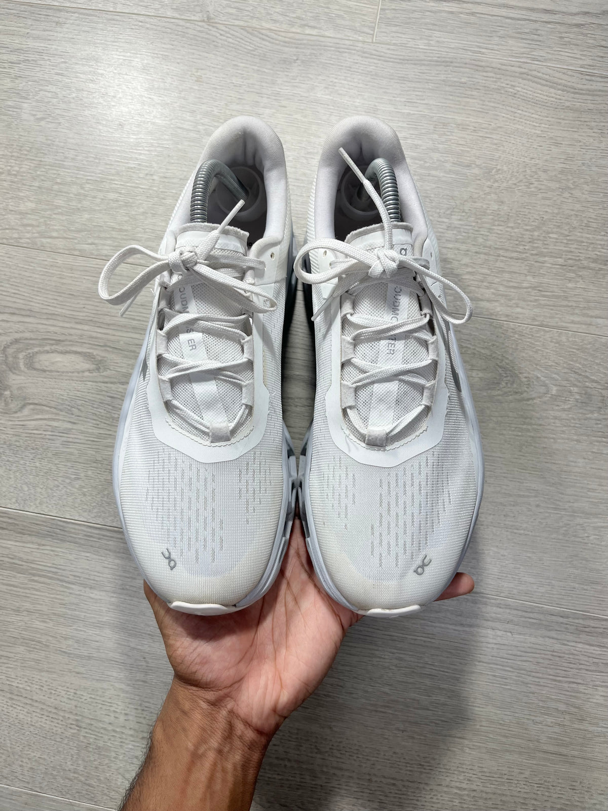 On Running Cloudmonster White Glacier - 61.97654 Size 8.5 U.K. Running shoes trainers
