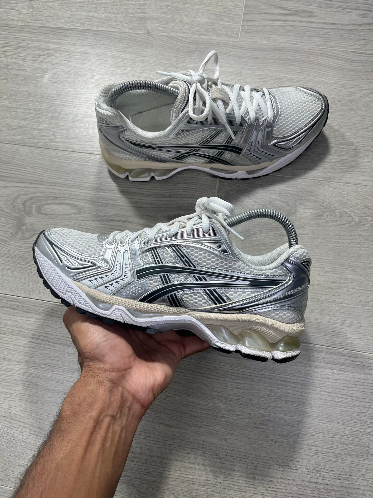 ASICS Gel-Kayano 14 White Graphite Grey Size 5.5 U.K. - 1203A537-110 Running trainer shoes