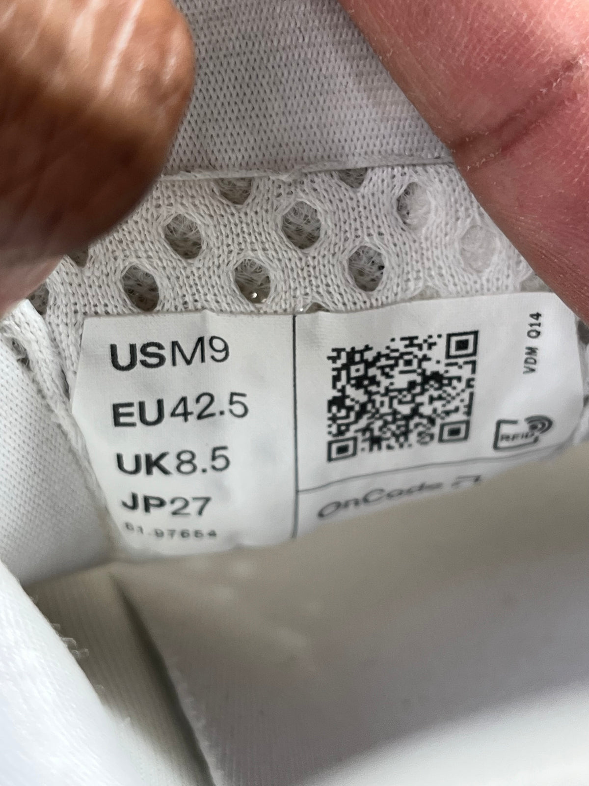 On Running Cloudmonster White Glacier - 61.97654 Size 8.5 U.K. Running shoes trainers