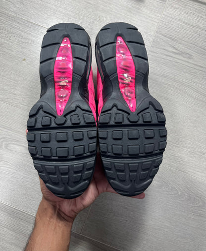 Nike Air Max 95 Black Pink Blast Size 8.5 U.K. trainer shoes