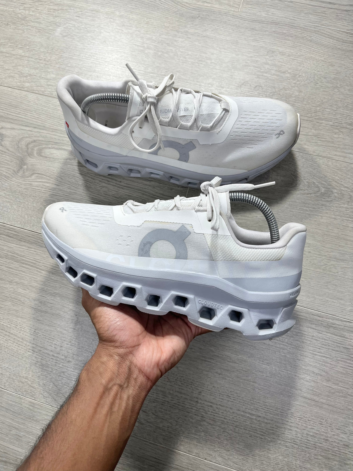 On Running Cloudmonster White Glacier - 61.97654 Size 8.5 U.K. Running shoes trainers