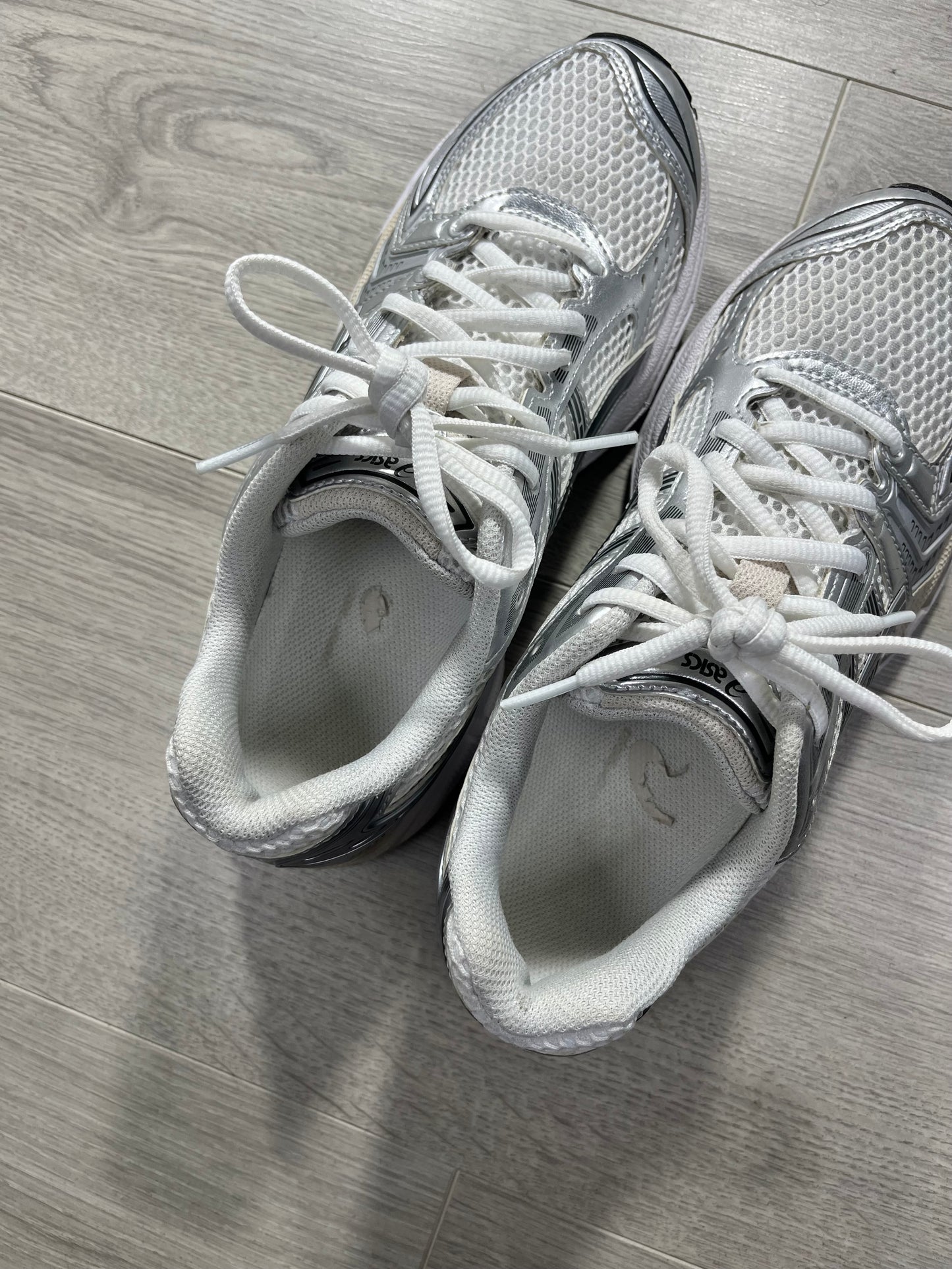 ASICS Gel-Kayano 14 White Graphite Grey Size 5.5 U.K. - 1203A537-110 Running trainer shoes