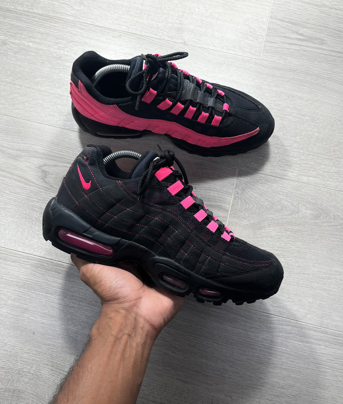 Nike Air Max 95 Black Pink Blast Size 8.5 U.K. trainer shoes
