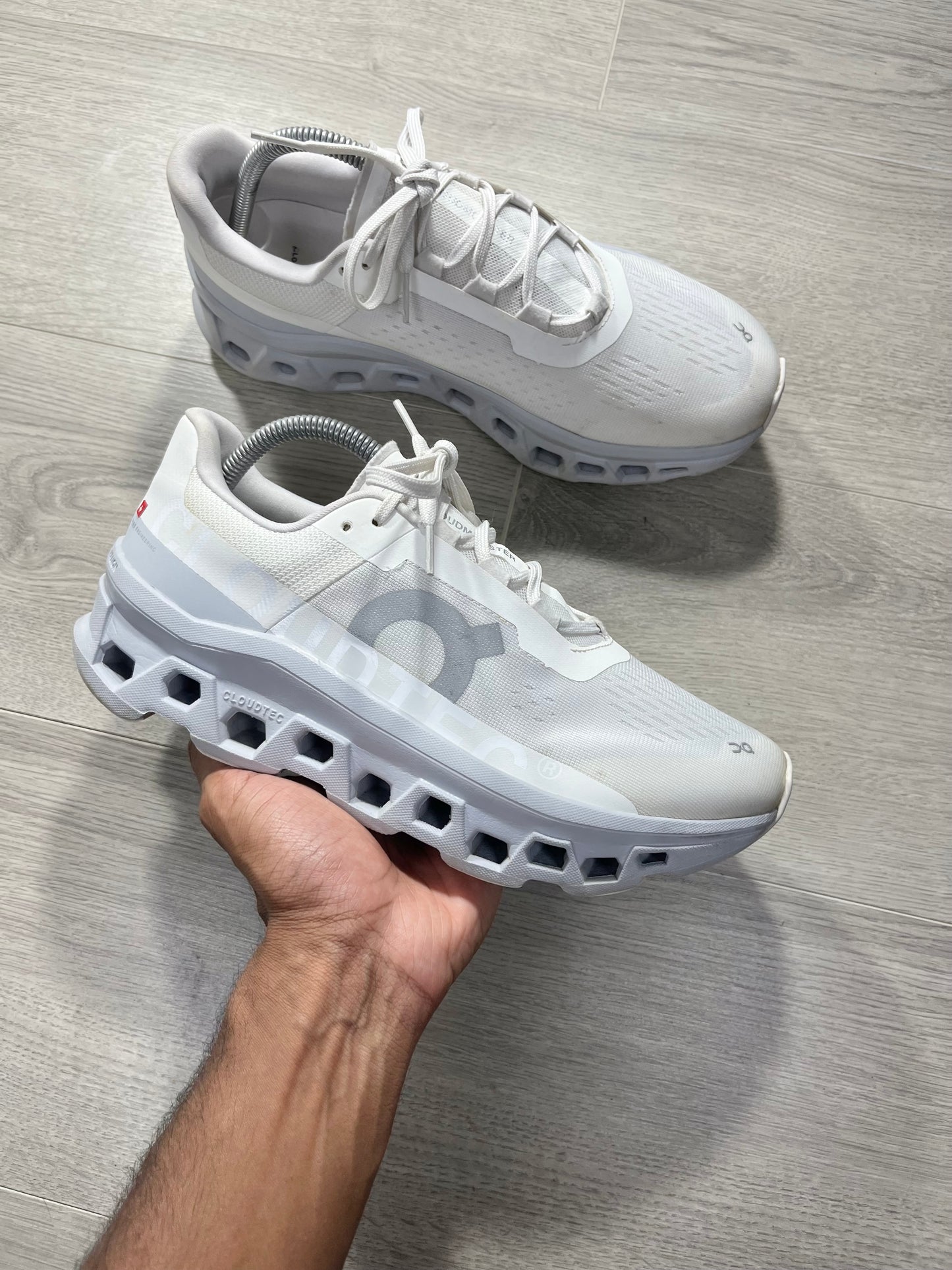On Running Cloudmonster White Glacier - 61.97654 Size 8.5 U.K. Running shoes trainers