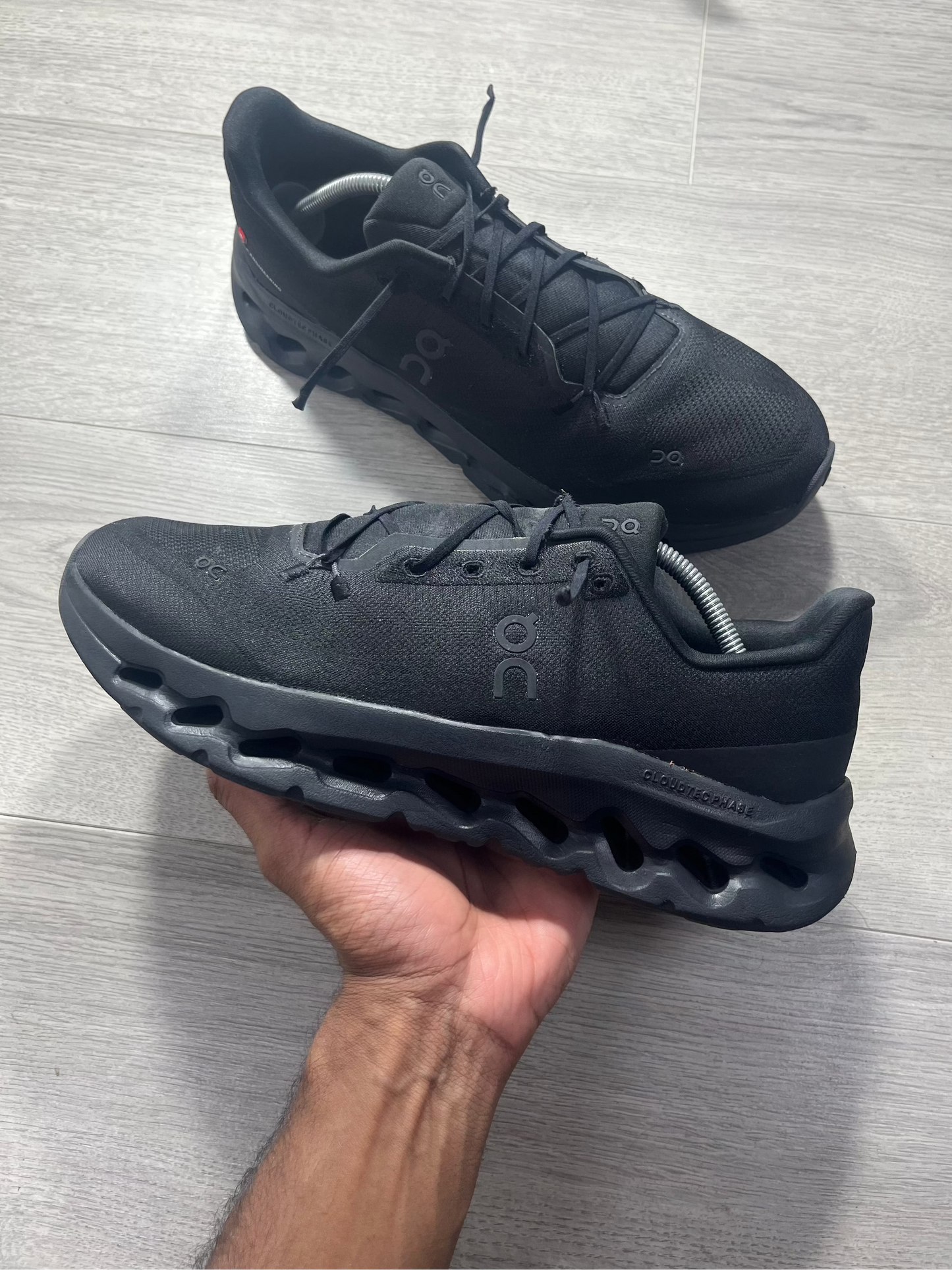 On Running Cloudtilt Black Eclipse Men's - 3ME10100264 - Size 11 U.K. Trainer Shoes