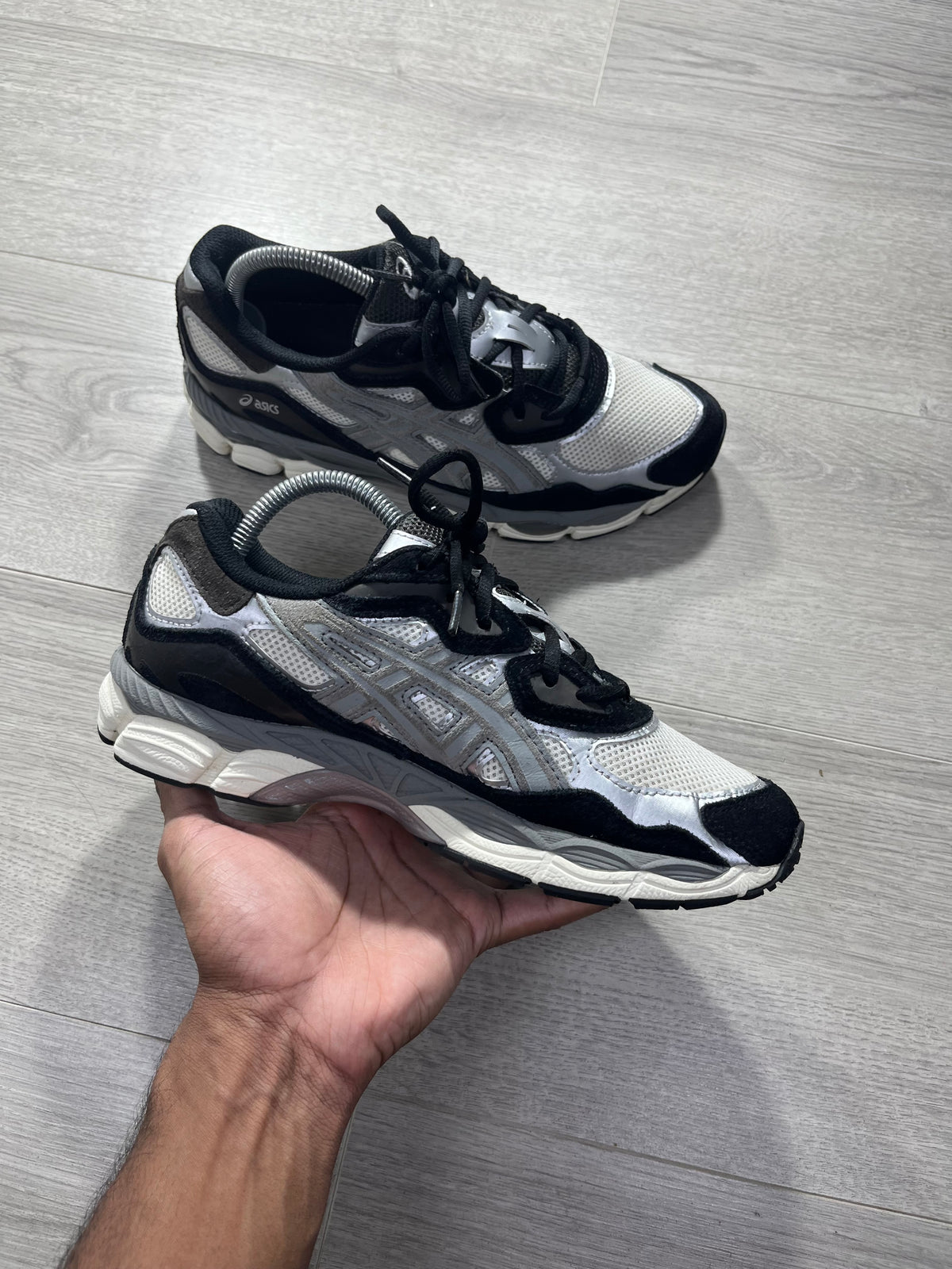ASICS GEL-NYC Ivory Clay Grey - 1201A789-750 - Size 6 U.K.